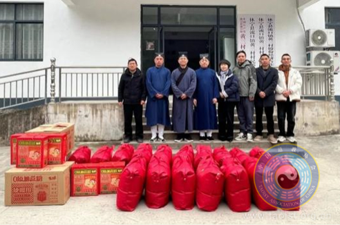 齐云山道协开展“寒冬送温暖”慰问活动